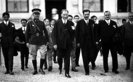 Atatürk ve Demokrasi