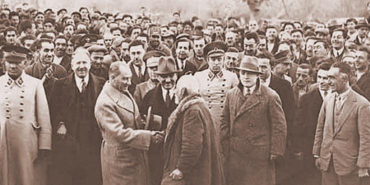 Atatürk ve Liderlik