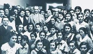 Atatürk’ün Türk Milletine Armağan Ettiği Milli Bayramlar