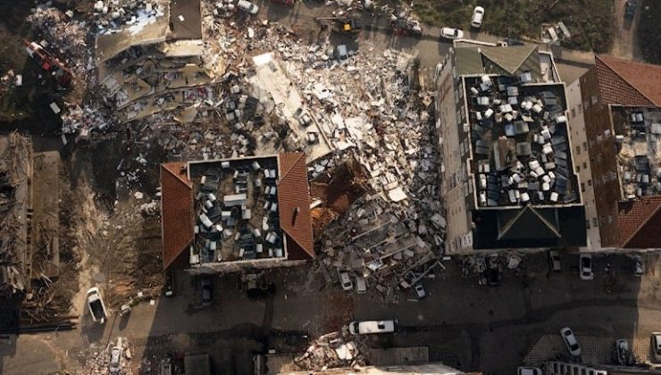 Depremde yıkılan binalarla ilgili çok sayıda gözaltı