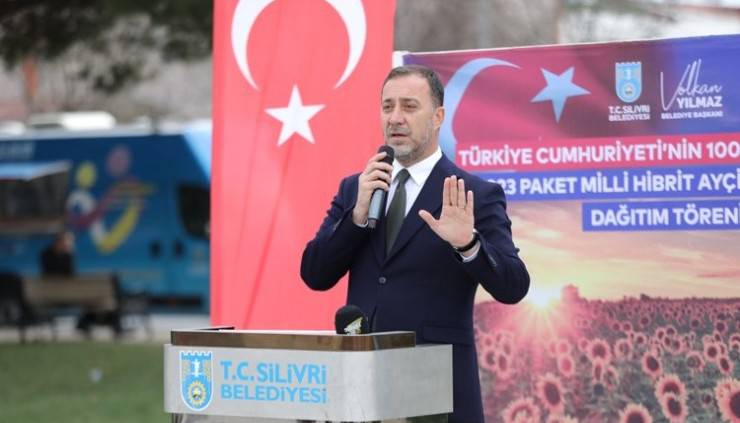 Silivrili Çiftçiler Milli Ayçiçek Tohumu Sevinci Yaşadı