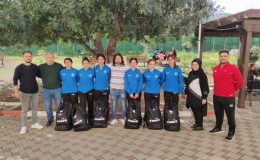 Kozan Gençlik ve Spor Müdürlüğü Şampiyon Kızlara Malzeme Dağıtımı Yaptı