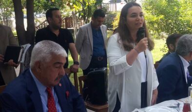 İYİ Parti Adana Milletvekilleri Teşekkür İçin Kozan’lı Muhtarlar ve Basınla Kahvaltıda Buluştular