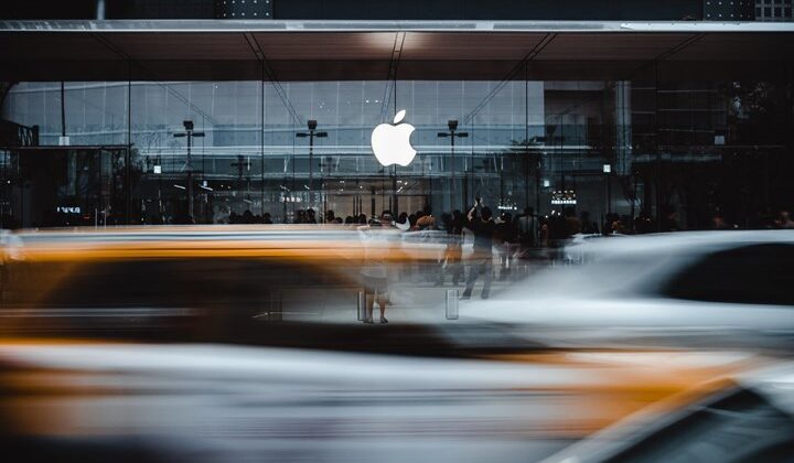 Apple, Broadcom ile milyarlarca dolarlık anlaşma yaptığını duyurdu