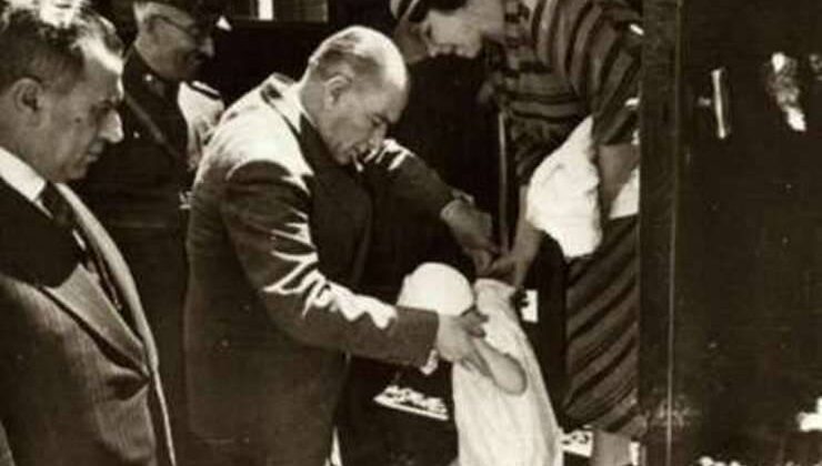 Atatürk Çocukları Çok Severdi