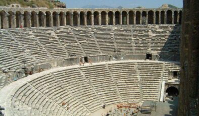 Amfiteatrlar ve Arenalar