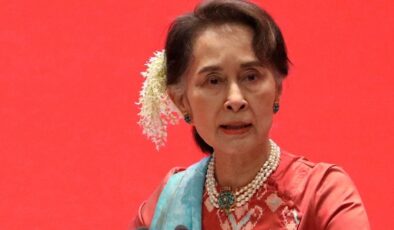Myanmar’da eski lidere af: İki yıl sonra serbest bırakıldı