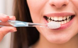 En Doğru Şekilde Diş Nasıl Fırçalanır ?