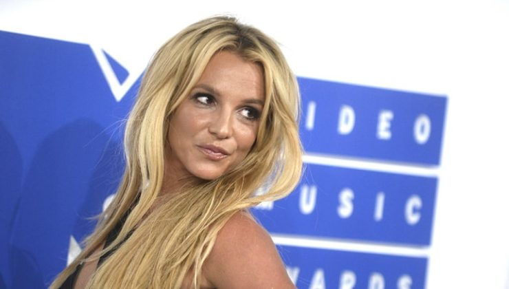 Anı kitabını yayınlamaya hazırlanan Britney Spears ünlü aktrisle çalışacak