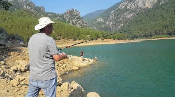 Sazan Avı Ve Kamp Gaziantepli Dostlarla Feke Barajında