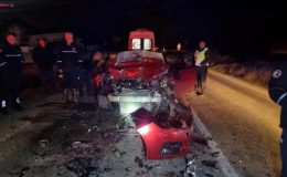 Kozan’da Kamyonla Otomobil Çarpıştı: 1 Ölü