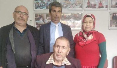 Kozan Beyazay Derneği Mustafa Ulutaş’a Akülü Sandalye Hediye Etti