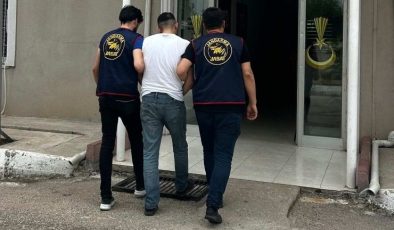Adana’da çeşitli suçlardan aranan 15 kişi yakalandı
