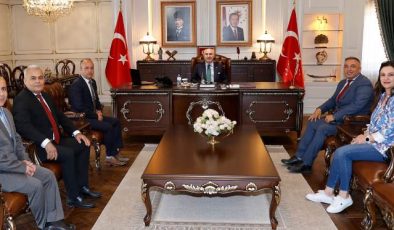 Emekli Astsubaylar Derneği (TEMAD) Adana İl Başkanı Oğuz Şahin Vali Köşger’i Ziyaret Etti