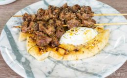 Yoğurtlu Şiş Kebabı