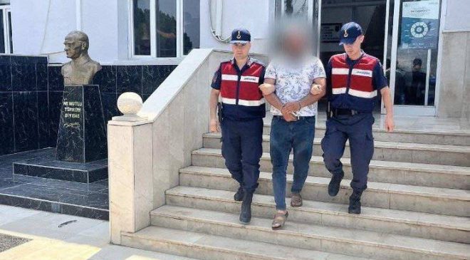 Kozan’da 8 Ayrı Suçtan Aranan 4 Şahıs Tutuklanarak Cezaevine Konuldu