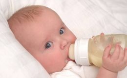 Bebeğinizi Biberonla Beslerken Nelere Dikkat Etmelisiniz?