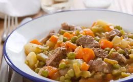 Kuzu Çiftlik Kebabı