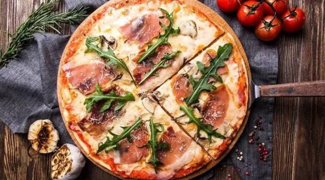 Vejetaryen Pizza Tarifi