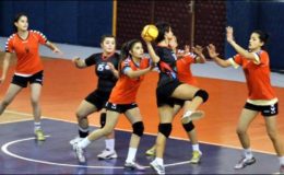 Hentbol’da ilkler
