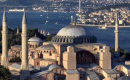 Ayasofya’nın Kabe’ye Yüz Sürmesi -2