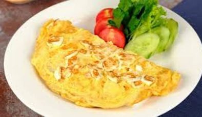 Kolay Kaşar Peynirli Omlet