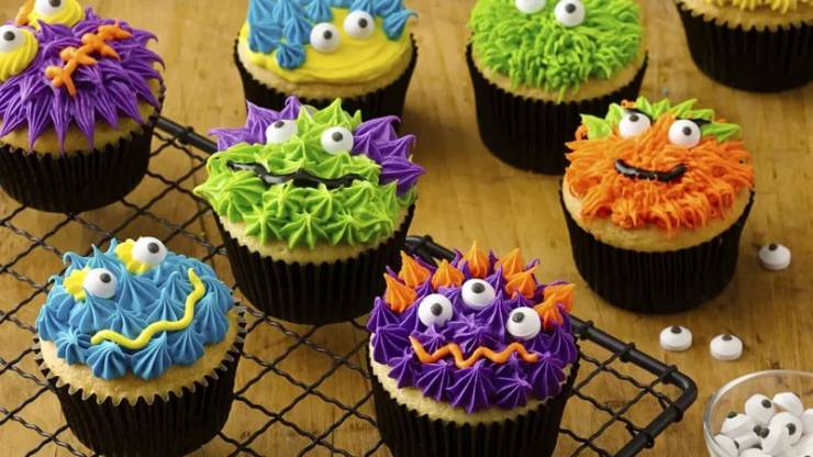 Monster cupcakes