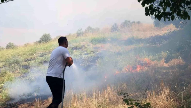 Adana’nın Kozan ilçesinde çıkan orman yangını evlere sıçradı