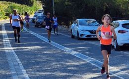 Atletizmde bu rezaleti de gördük! Yaşı küçük diye madalyası verilmedi