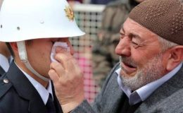 Askere Polise Uzanan Eller Kırılsın
