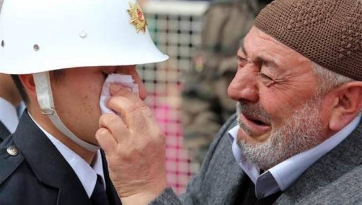 Askere Polise Uzanan Eller Kırılsın