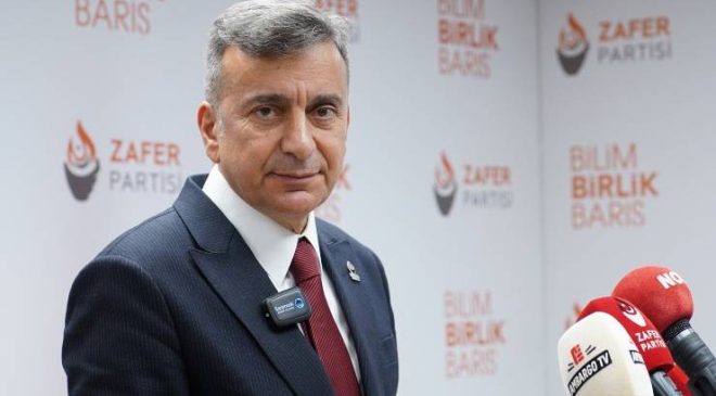 Azmi Karamahmutoğlu, “Türk Milliyetçiliğinin temsiliyeti tek başına Devlet Bahçeli MHP’sinde değildir.”