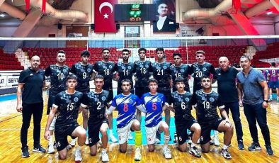 Seyhanlı Erkek Voleybolcularda Galibiyet Sevinci