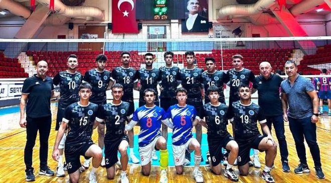 Seyhanlı Erkek Voleybolcularda Galibiyet Sevinci