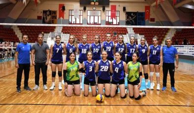 Seyhan Belediyesporlu Kadın Voleybolcular Kaybetmiyor