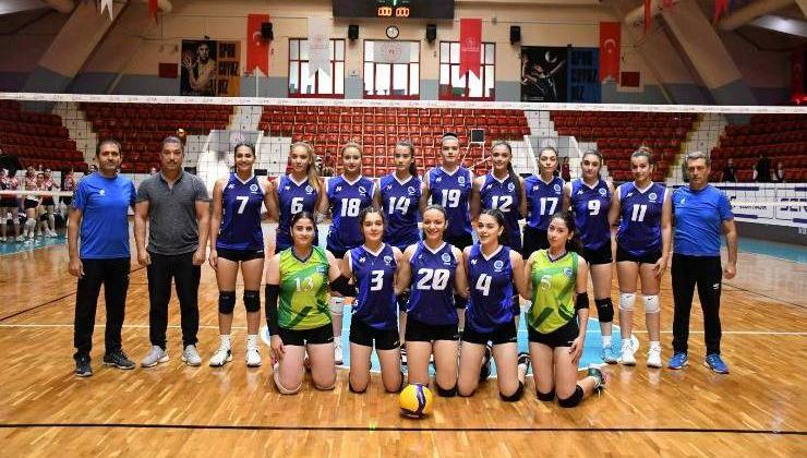 Seyhan Belediyesporlu Kadın Voleybolcular Kaybetmiyor