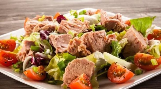 Ton Balığı Salatası