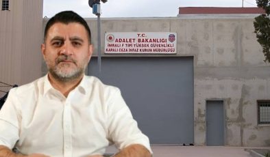 Genç Parti’den ‘Öcalan’ çıkışı: 2025’e emekçiye sırt dönüp Öcalan’la kucaklaşarak giriyorlar!