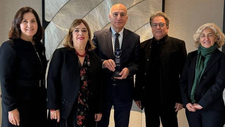 Dr. Mahfi Eğilmez’e “Yeni Ekonomi” yapıtı için Prof. Dr. Vecihe Hatiboğlu 2023 Anma Ödülü Sunuldu