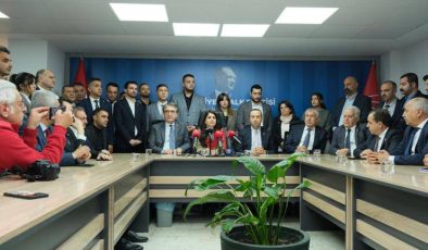 CHP Ekonomi Takımı Adana’da