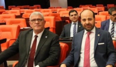 İYİ Parti’de bir ayrılık daha: Kurucular Kurulu Üyesi Ümit Beyaz istifa etti