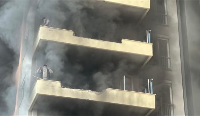 Alanya’da korku dolu anlar! Otel inşaatında yangın: Mahsur kalan işçiler kurtarıldı