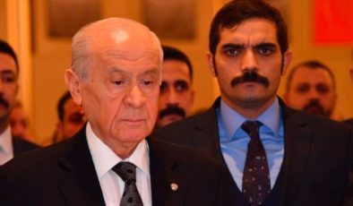 Zafer Partili belediye Bahçeli’nin adını sildi