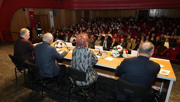 Yaşar Kemal Sanat Günleri, “Yaşar Kemal İle Dünden Yarına Çukurova’nın Renkleri Sesleri” paneli ile başladı.