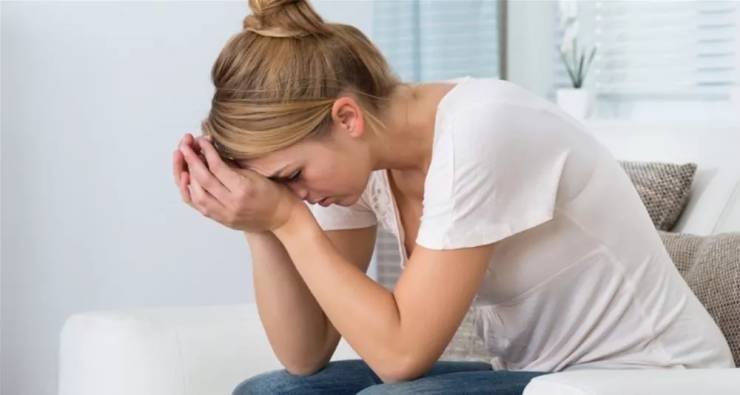 Başkalarına Depresyonda Olduğumu Sölemelimiyim ?