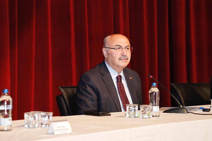 Vali Köşger Ceyhan’da Muhtarlarla Bir Araya Geldi
