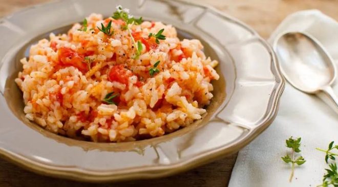 Domatesli Pilav