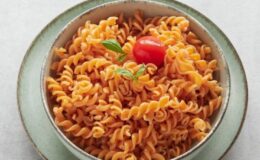 Kağıtta Sürpriz Makarna