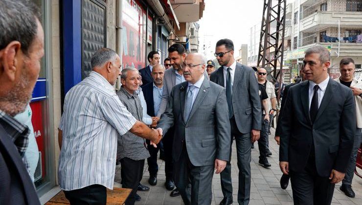Vali Köşger Cumhuriyet Mahallesi’nde Yüreğirli Vatandaşlarla Bir Araya Geldi