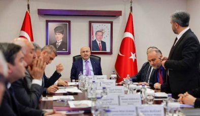Adana Sosyal Dönüşüm Programı Kapsamında Yapılan Çalışmalar Vali Köşger Başkanlığında Düzenlenen Toplantılarda Değerlendirildi